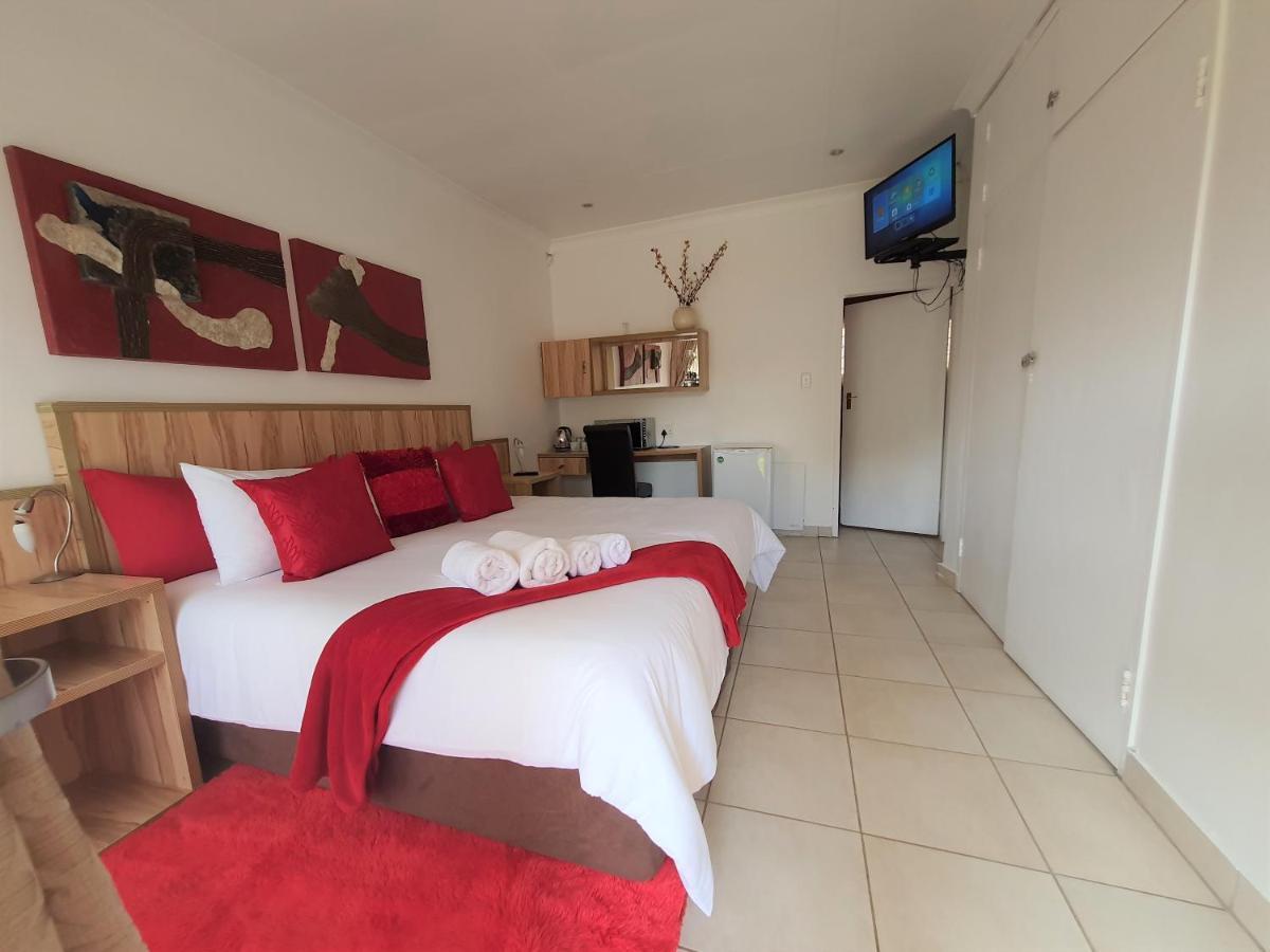 The Lionfish Guesthouse Претория Экстерьер фото